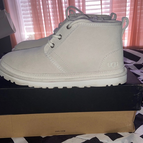 Light Grey Mens Uggs - Picture 2 of 4